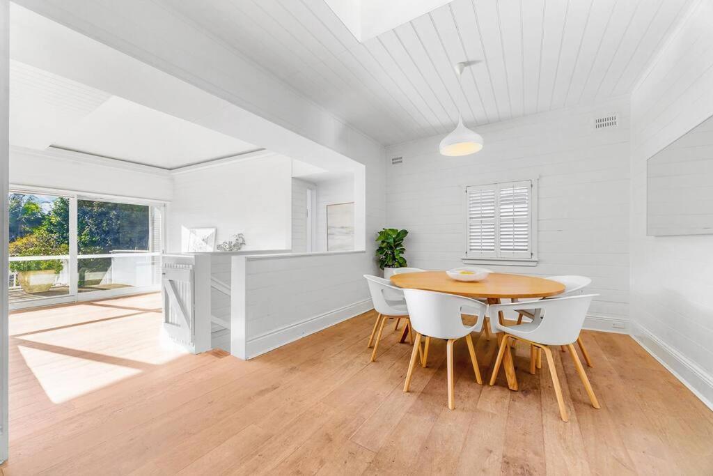 The Dream Beach House Getaway * Sydney