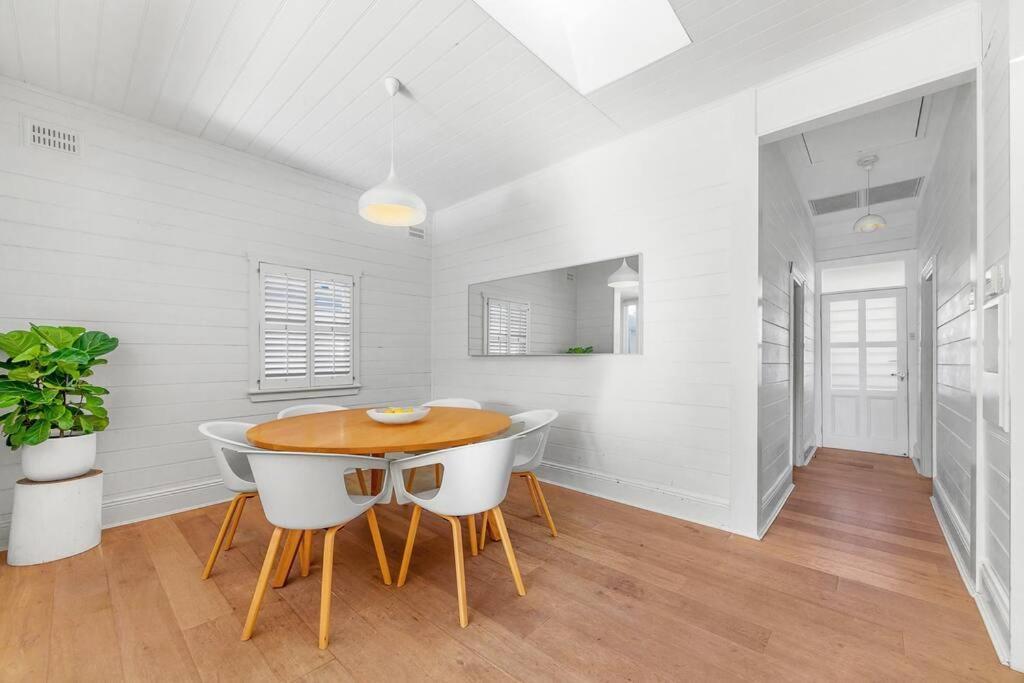 The Dream Beach House Getaway Villa Sydney